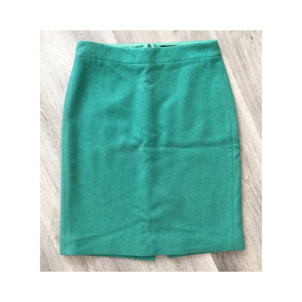 J. Crew • “The Pencil Skirt” Skirt - Picture 2 of 6